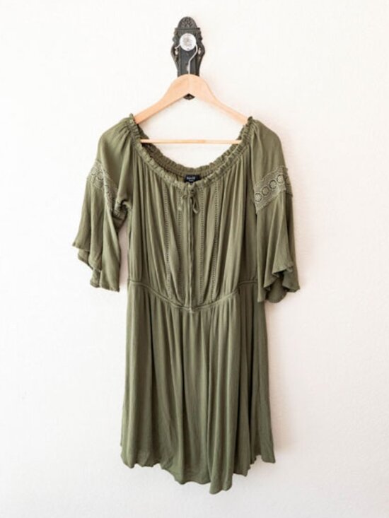NAIF Dresses & Skirts - Naif Women 2X Olive Green Boho Dress Peasant Flutter Sleeve Elastic Neckline